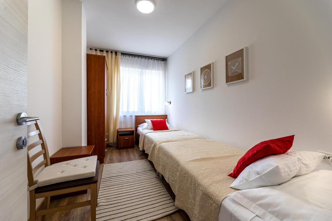 Apartments Maja And Sanja 巴斯卡 外观 照片