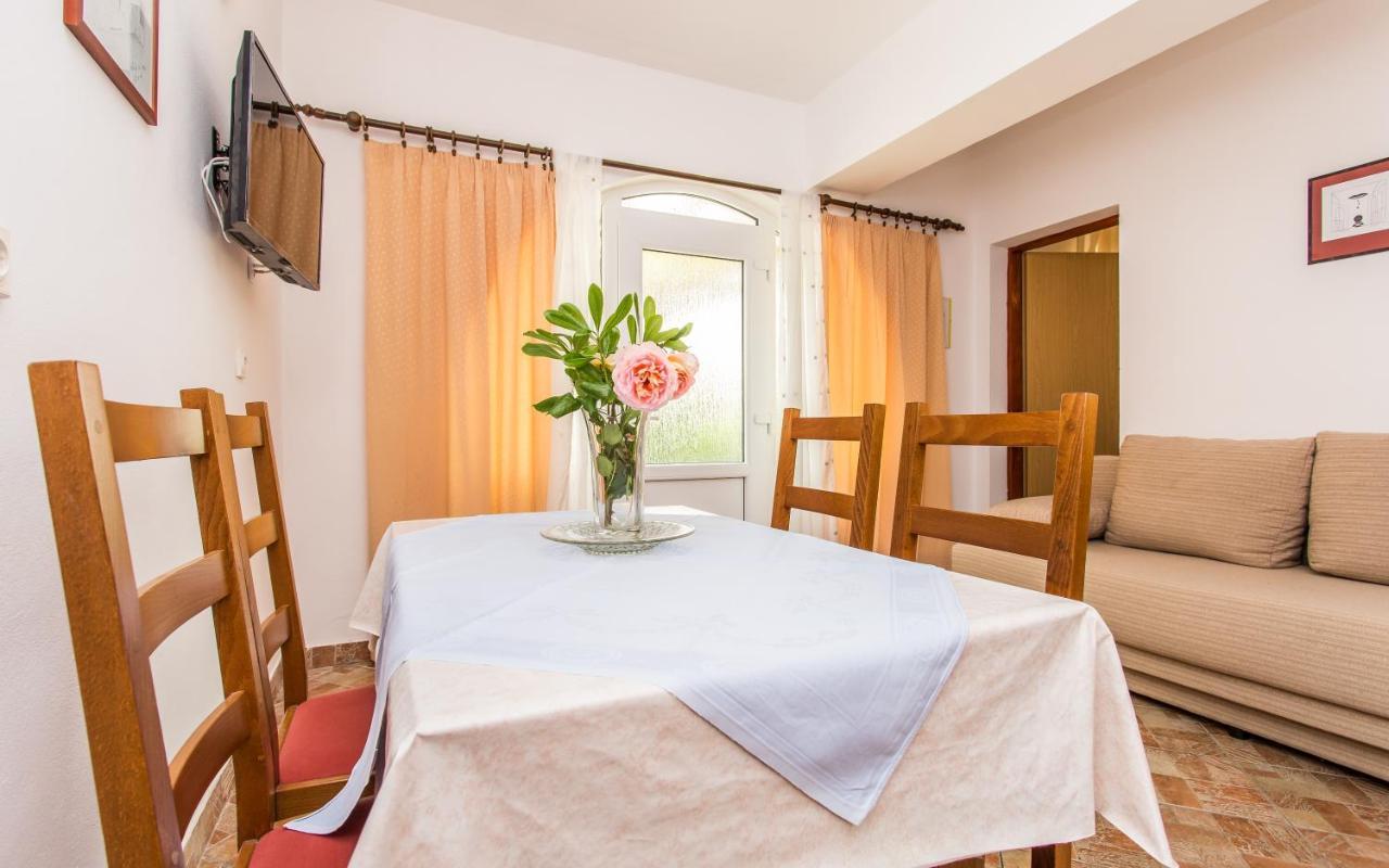 Apartments Maja And Sanja 巴斯卡 外观 照片
